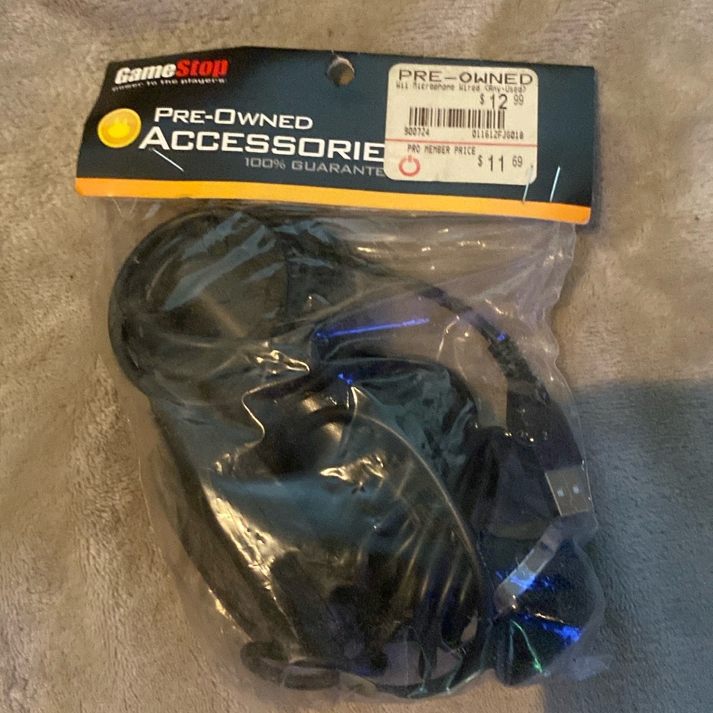 Pre Owned Microphone